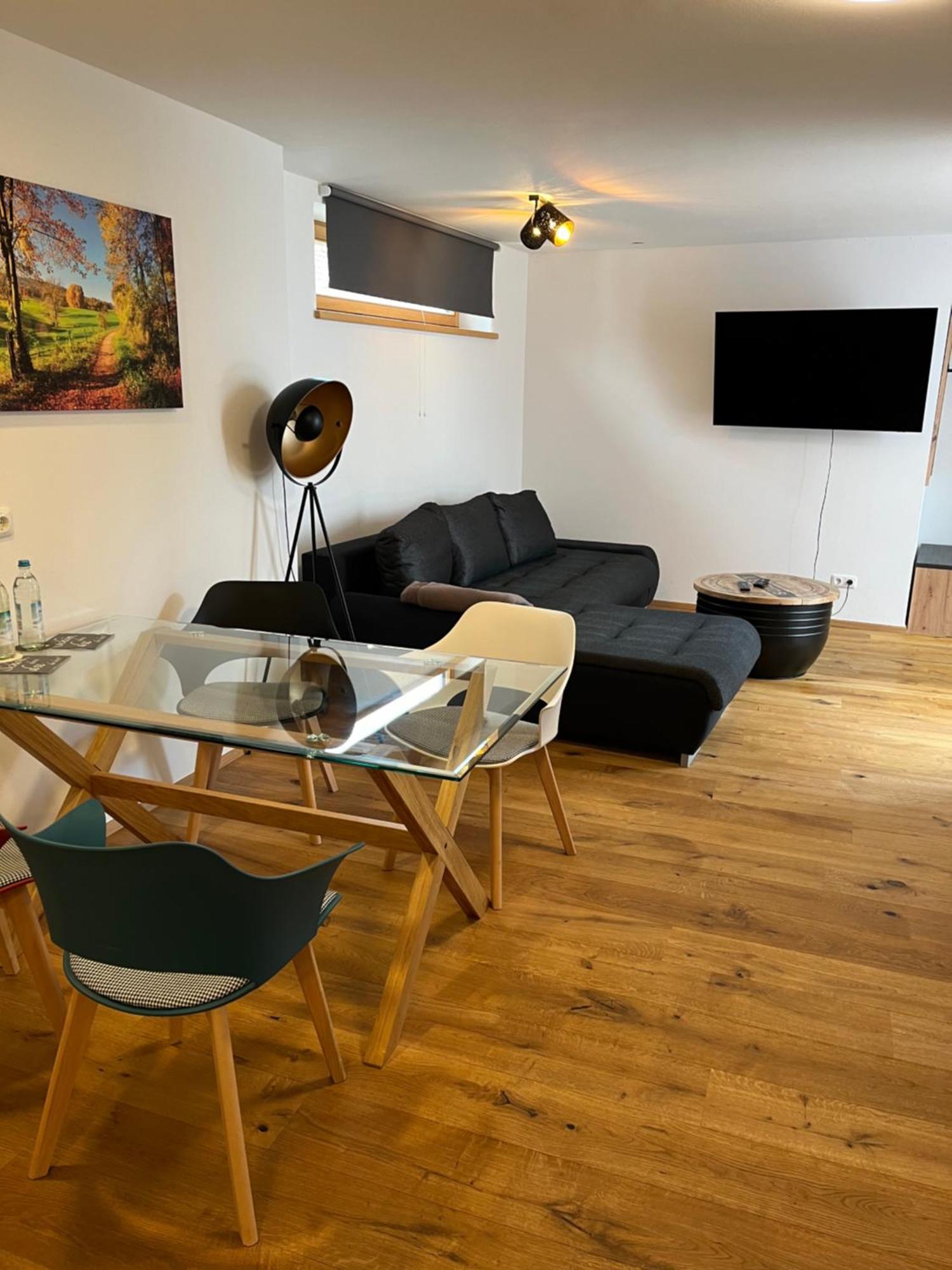 Ferienwohnung Tittmoning Zwischen Salzburg, Burghausen Und Oesterreich Bagian luar foto